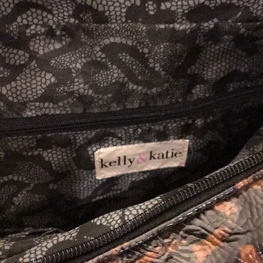 😀. Beautiful purse - Picture 3 of 5